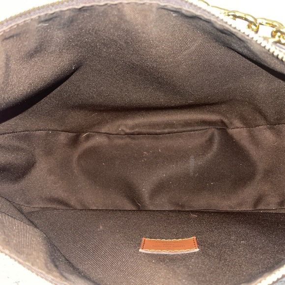 Louis Vuitton Loop Hobo - Picture 11 of 11